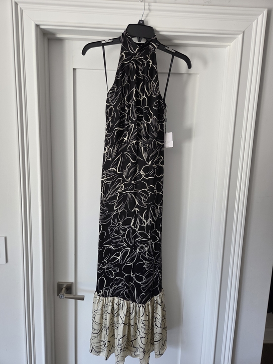 Laundry By Shelli Segal Dresses & Skirts - Laundry By Shelli Segal Black & Cream Floral Halter Maxi Dress